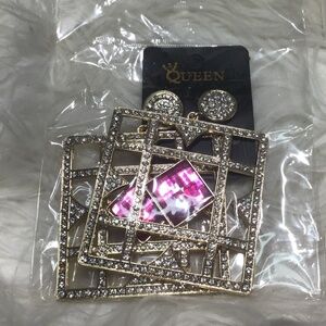 Gold💛earrings with pink💗diamond